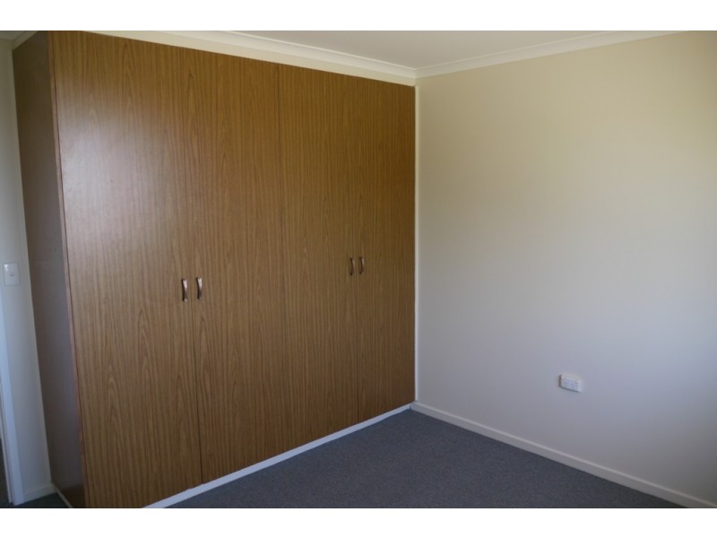 1/15 Edith Street, Newtown QLD 4350