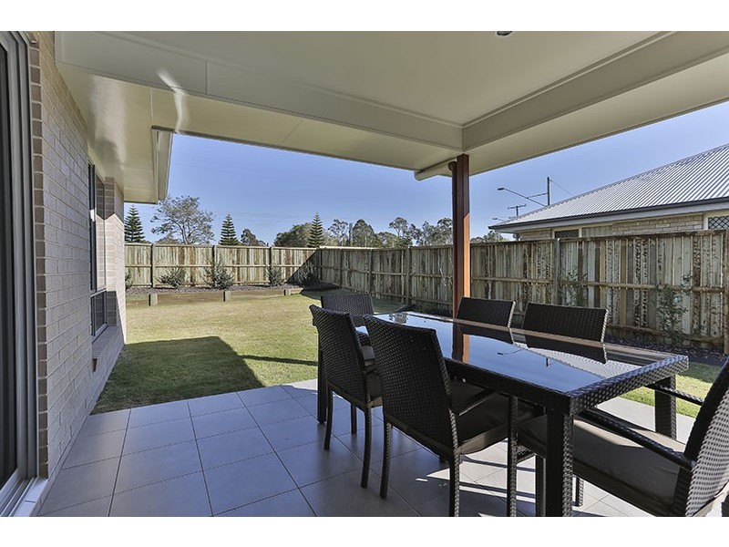33 Sweeney Street, Kearneys Spring QLD 4350
