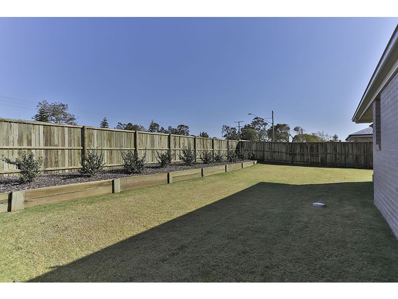 33 Sweeney Street, Kearneys Spring QLD 4350
