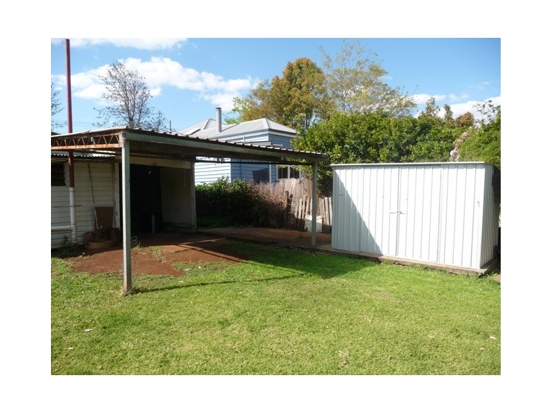 18 Cavell Street, East Toowoomba QLD 4350