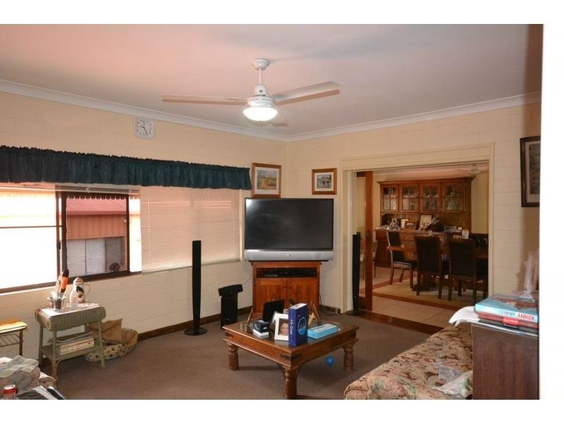 4 Ramsay Road, Glenvale QLD 4350