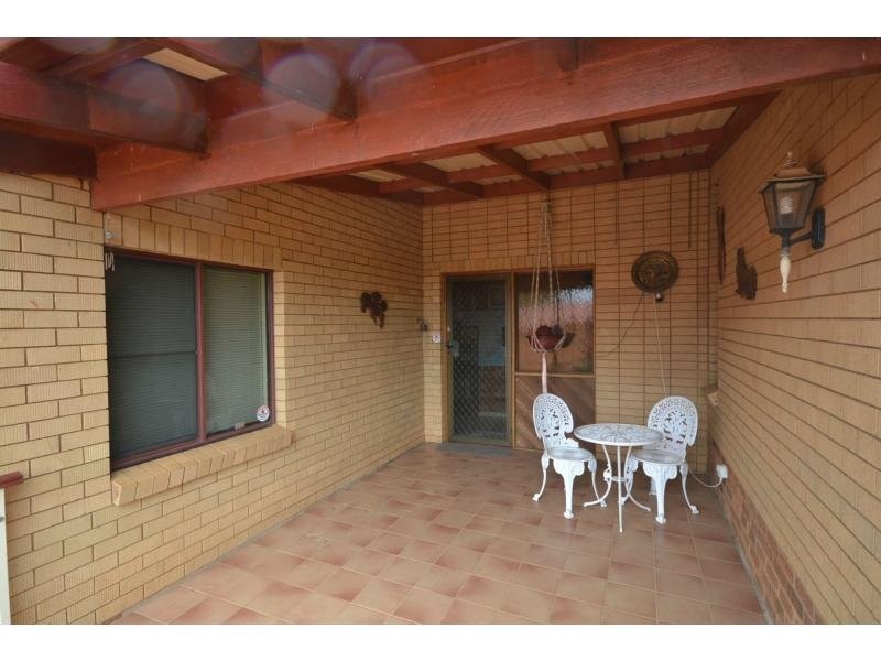 4 Ramsay Road, Glenvale QLD 4350