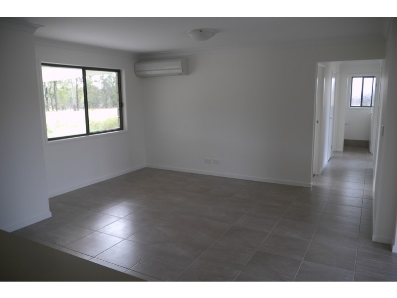 18 Kimdonn Drive, Withcott QLD 4352