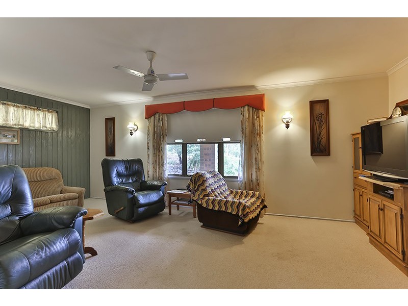 150 Greenwattle Street, Cranley QLD 4350