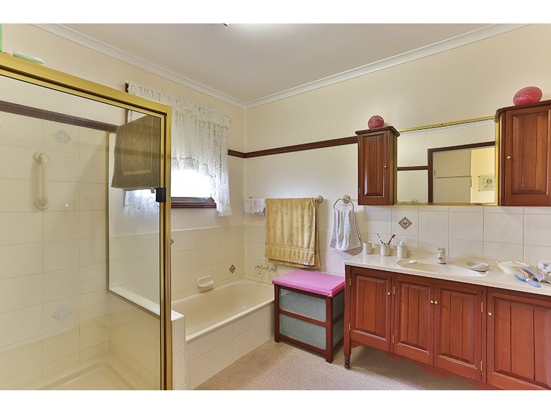 150 Greenwattle Street, Cranley QLD 4350