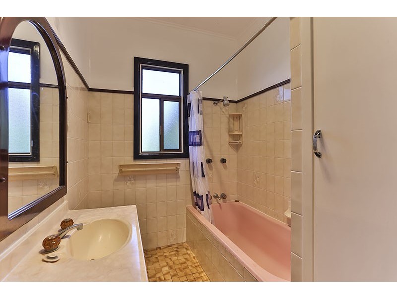 121 Ramsay Street, Centenary Heights QLD 4350