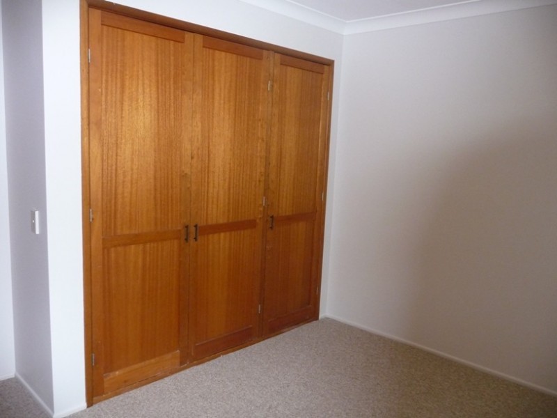 18 Claire Street, Centenary Heights QLD 4350