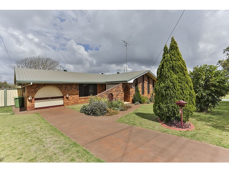 38 Kingsford Smith Drive, Wilsonton QLD 4350