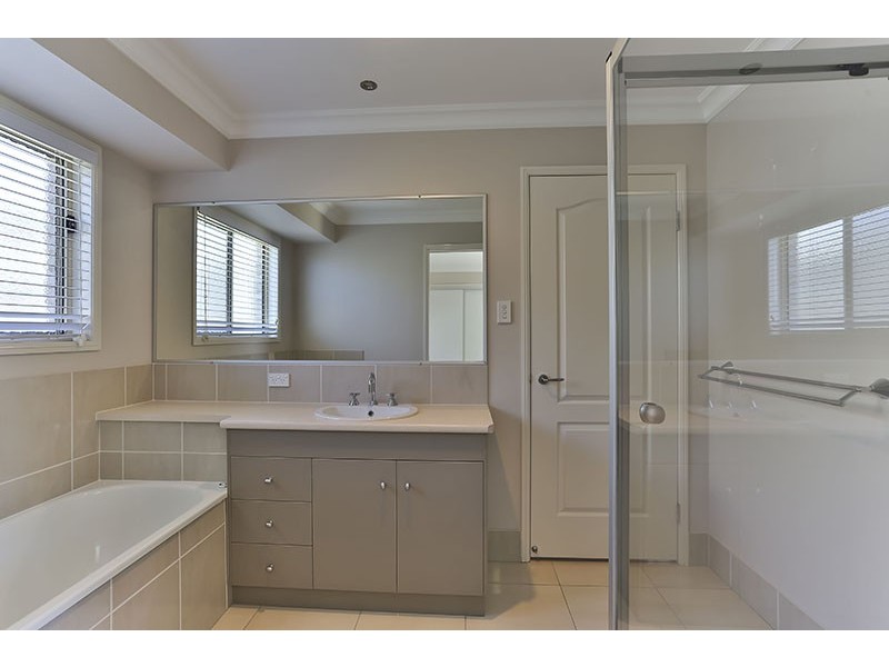 20 Cuttaburra Crescent, Glenvale QLD 4350