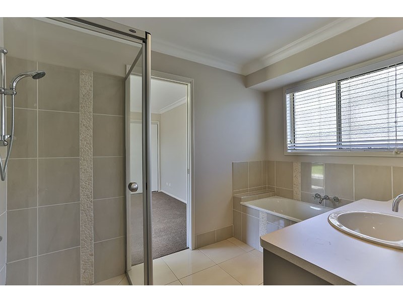 20 Cuttaburra Crescent, Glenvale QLD 4350