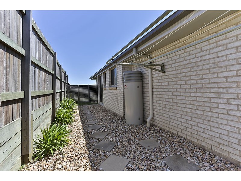 20 Cuttaburra Crescent, Glenvale QLD 4350