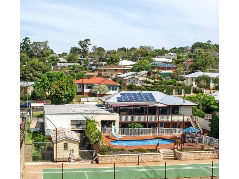 7 Seaton Street, South Toowoomba QLD 4350