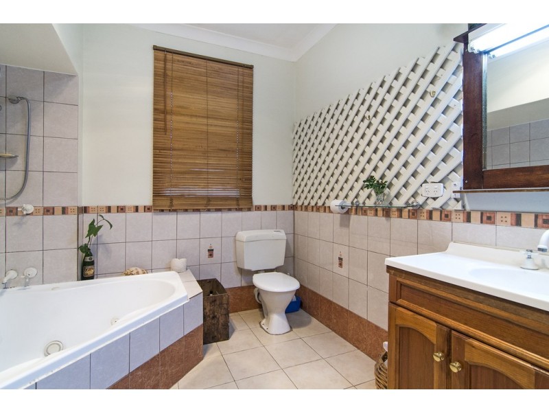 7 Seaton Street, South Toowoomba QLD 4350