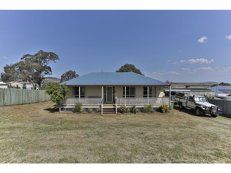 7 Schloss Court, Westbrook QLD 4350