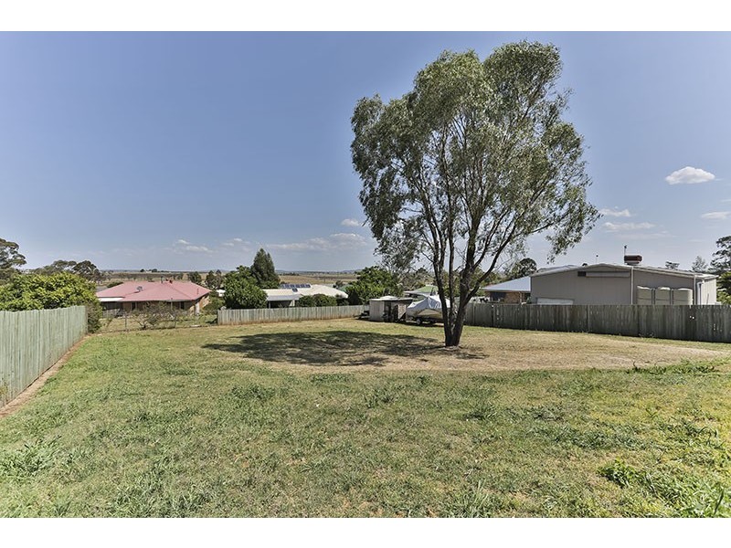 7 Schloss Court, Westbrook QLD 4350