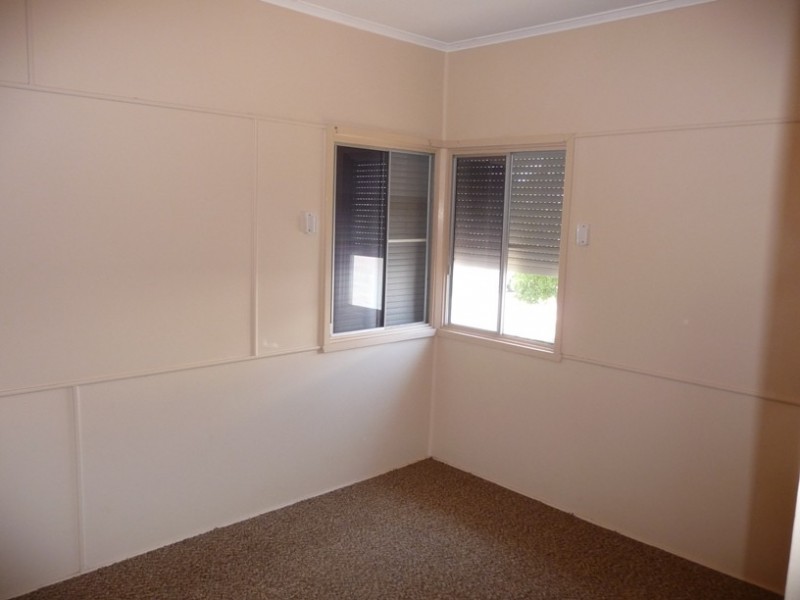 27 Wentworth Parade, Golden Beach QLD 4551