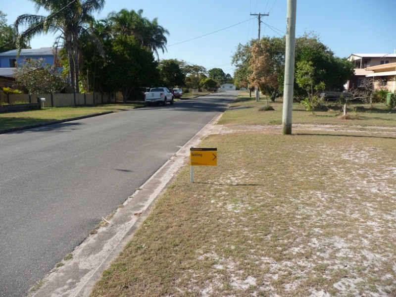 27 Wentworth Parade, Golden Beach QLD 4551