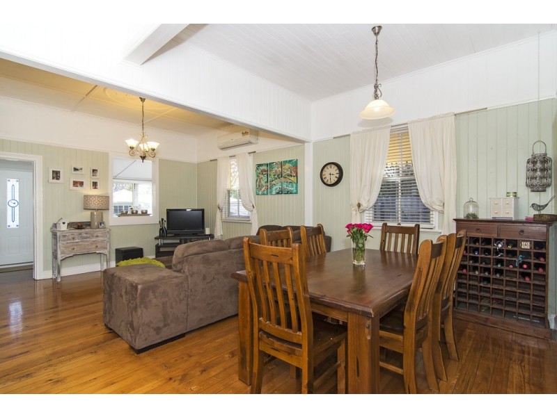 206 South Street, South Toowoomba QLD 4350