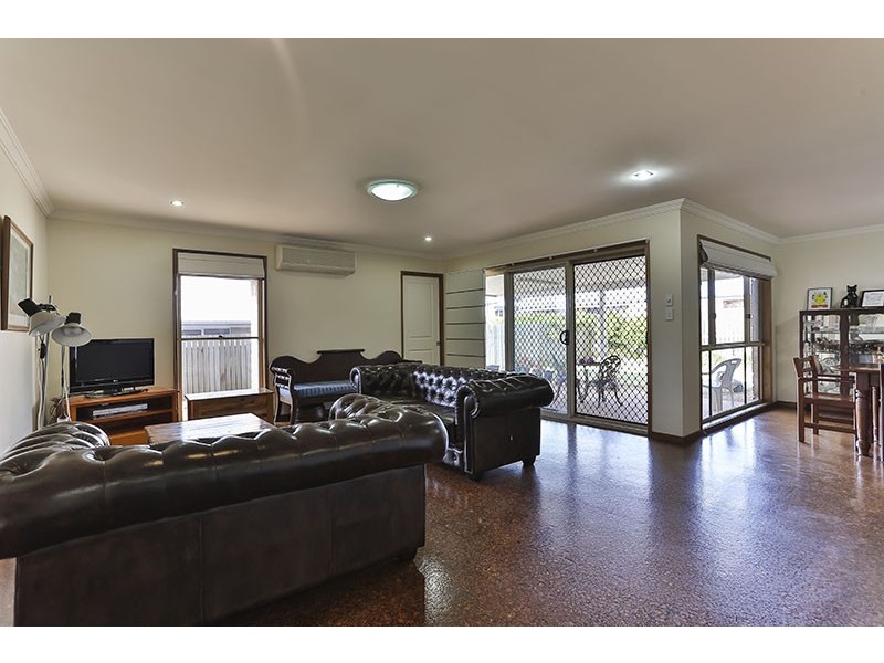 28 Calypso Crescent, Middle Ridge QLD 4350