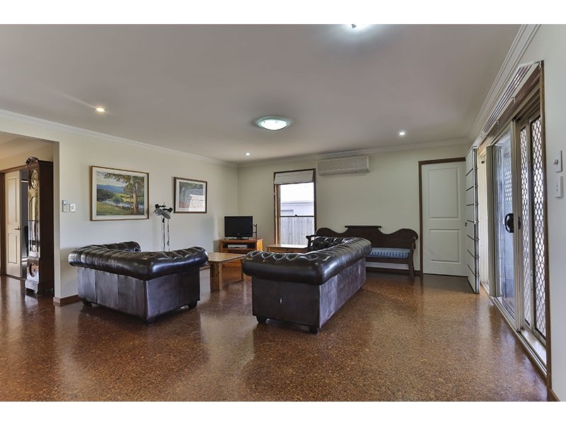 28 Calypso Crescent, Middle Ridge QLD 4350