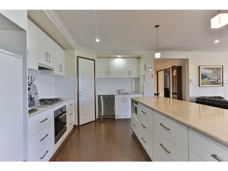 28 Calypso Crescent, Middle Ridge QLD 4350