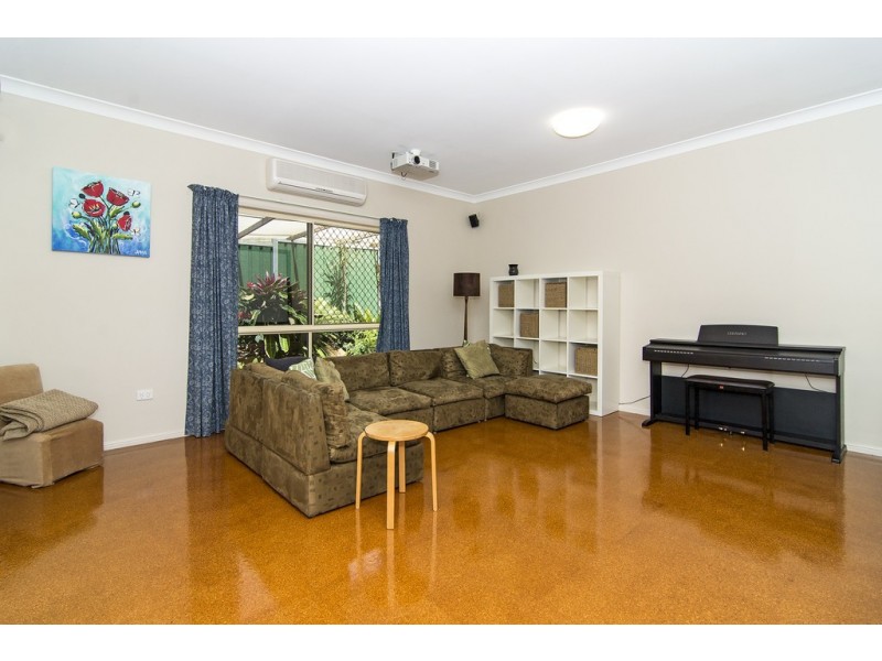 10 Dalston Court, Mount Lofty QLD 4350