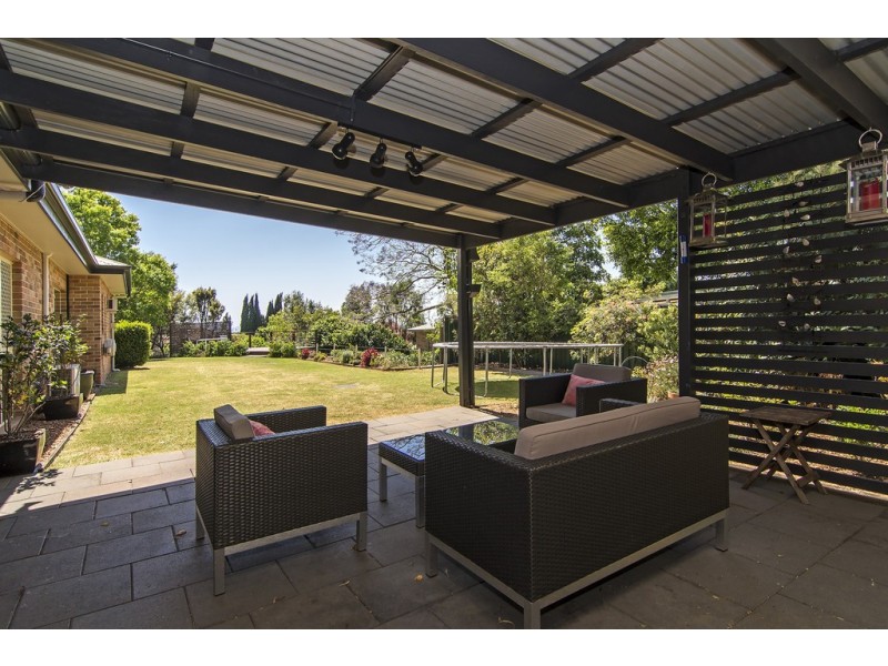 10 Dalston Court, Mount Lofty QLD 4350