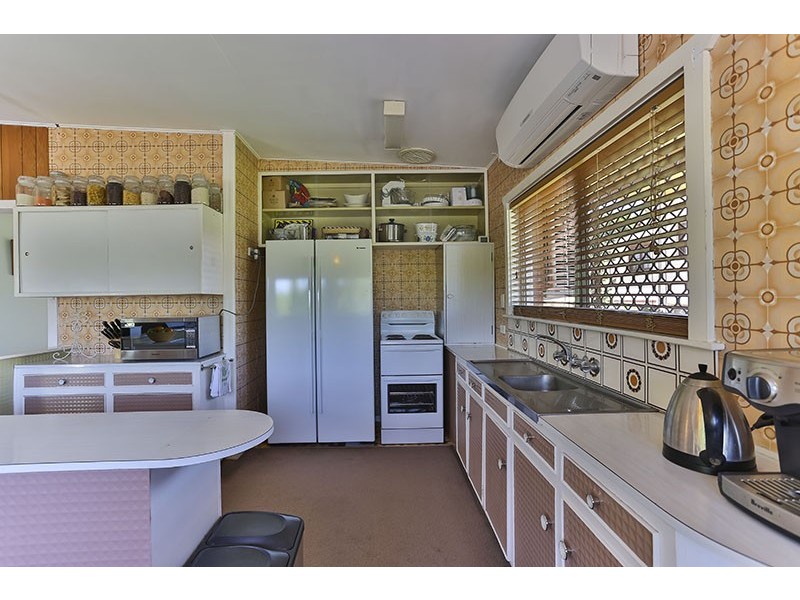 6 Burstow Street, East Toowoomba QLD 4350