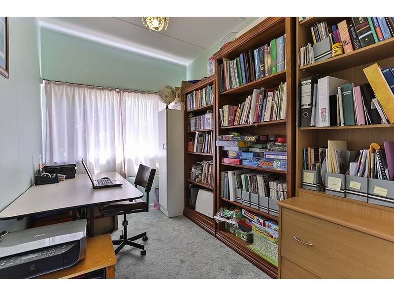 6 Burstow Street, East Toowoomba QLD 4350