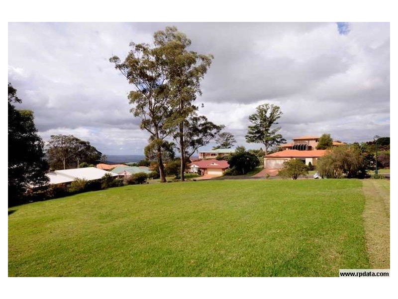 3 Grasmere Court, Mount Lofty QLD 4350
