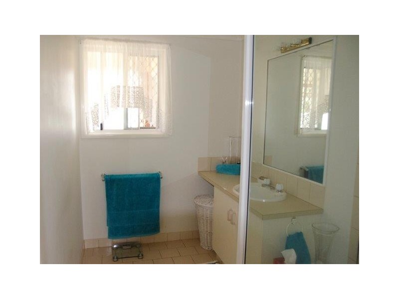 2/3 Gabrielle Street, Kearneys Spring QLD 4350