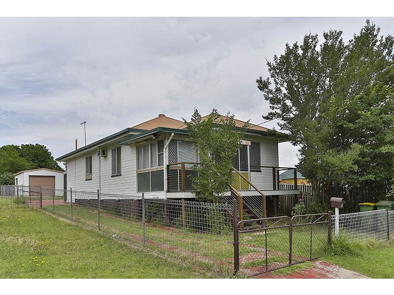 12 McWaters Street, North Toowoomba QLD 4350