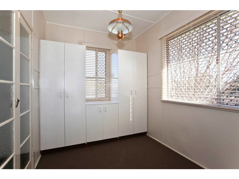 12 McWaters Street, North Toowoomba QLD 4350