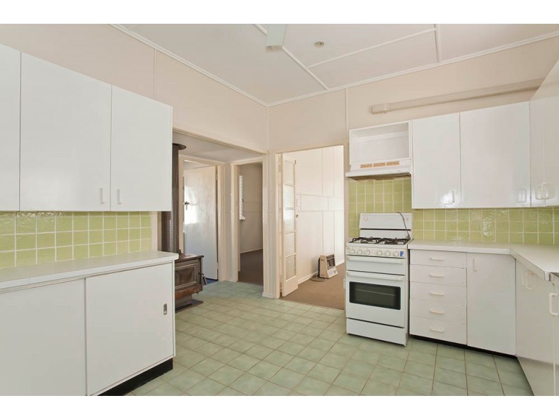 12 McWaters Street, North Toowoomba QLD 4350