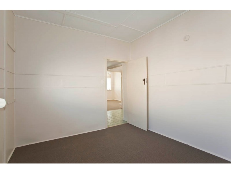 12 McWaters Street, North Toowoomba QLD 4350