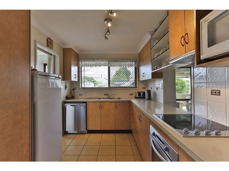 9 Zoe Court, Centenary Heights QLD 4350