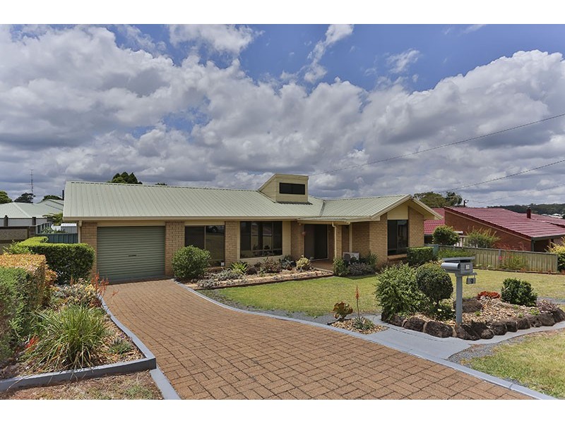 9 Zoe Court, Centenary Heights QLD 4350