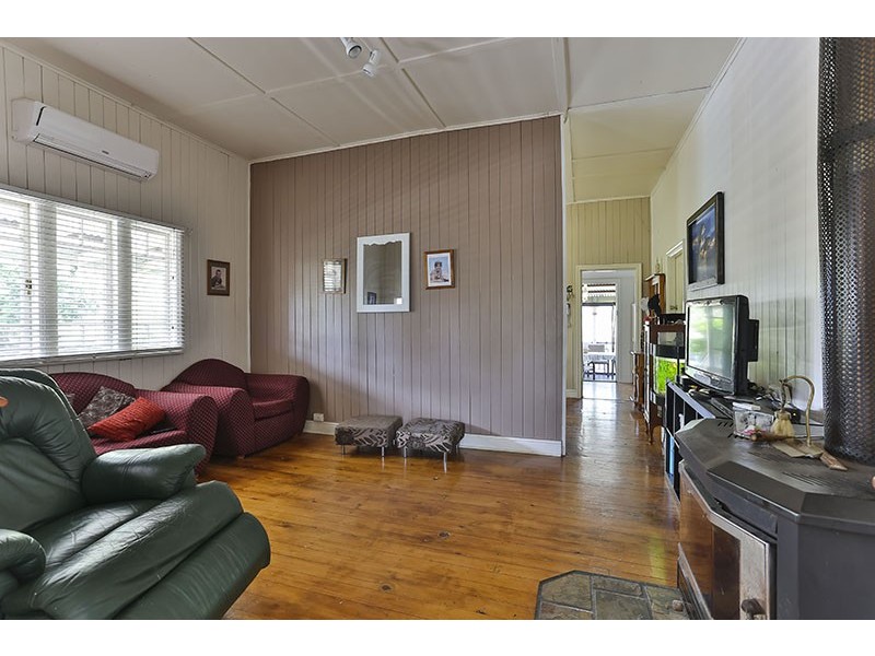 12 Gore Street, Westbrook QLD 4350