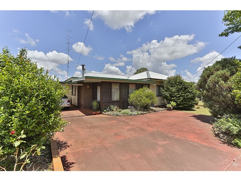 272 Alderley Street, Centenary Heights QLD 4350