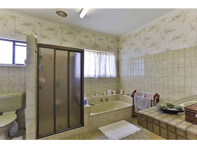 272 Alderley Street, Centenary Heights QLD 4350