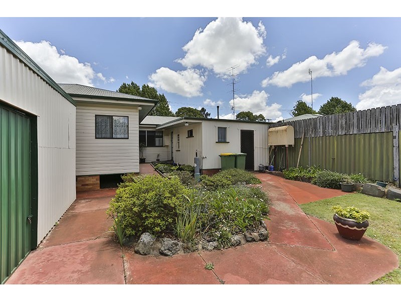 272 Alderley Street, Centenary Heights QLD 4350