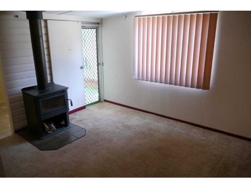 66 Gordon Avenue, Newtown QLD 4350