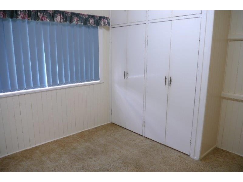 66 Gordon Avenue, Newtown QLD 4350