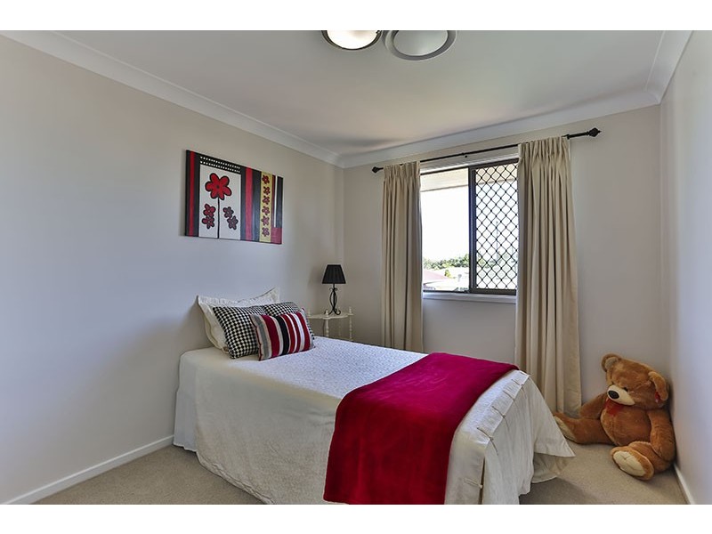 24 Hazel Street, Centenary Heights QLD 4350