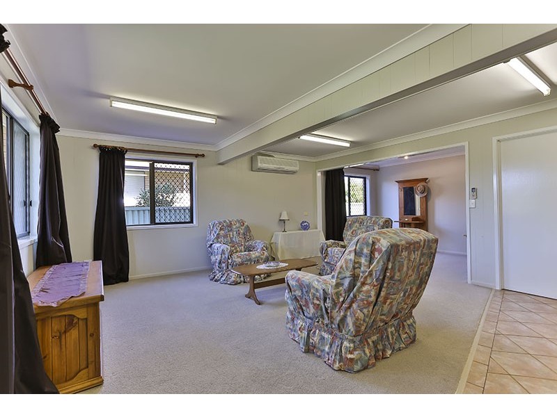 24 Hazel Street, Centenary Heights QLD 4350