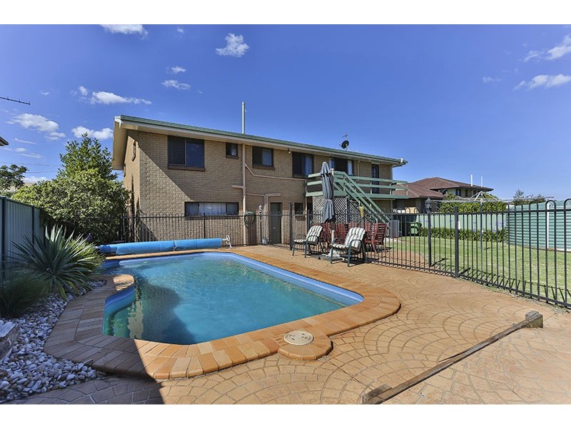 24 Hazel Street, Centenary Heights QLD 4350