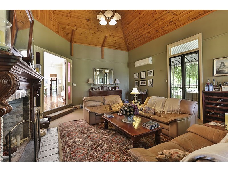 310 Anduramba Road, Crows Nest QLD 4355