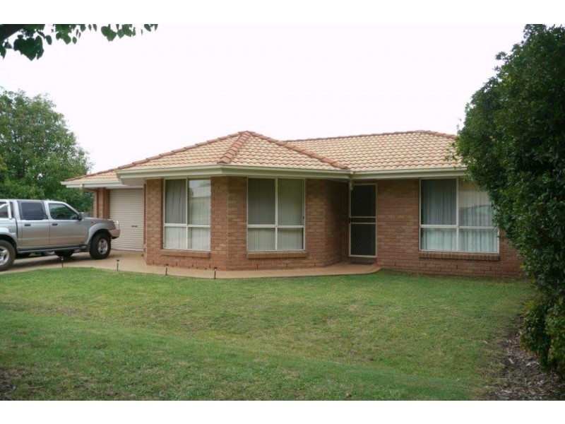 19 Elvery Court, Middle Ridge QLD 4350