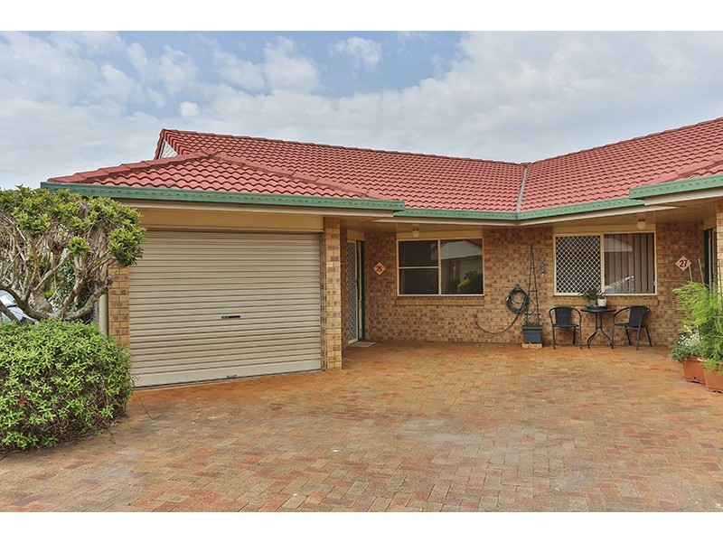 26/7-9 12 Glenfield Court, Middle Ridge QLD 4350