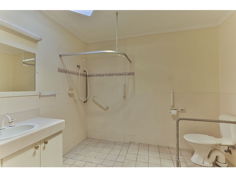 26/7-9 12 Glenfield Court, Middle Ridge QLD 4350